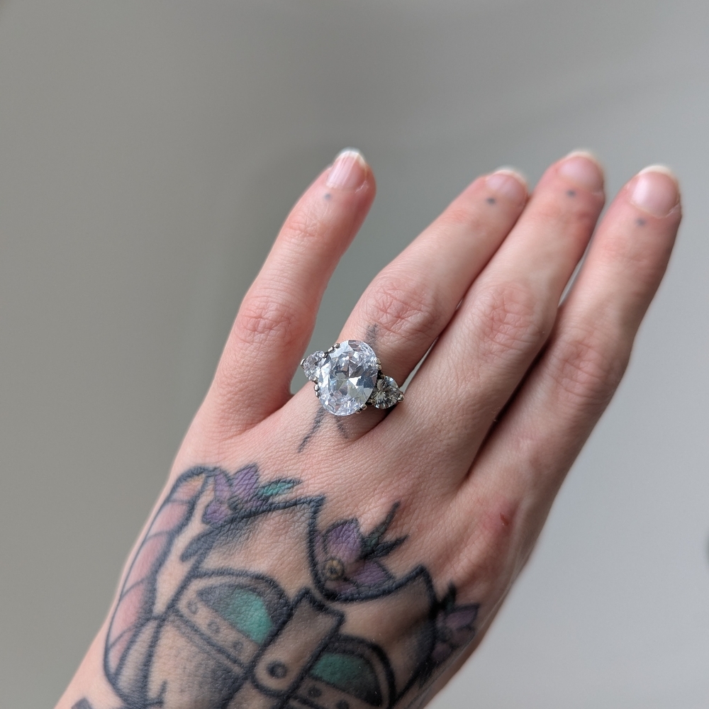 Clear Cubic zirconia sterling silver 925 ring size 5.5